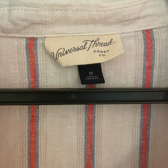 Cropped button down shirt universal thread - Picture 3 of 3